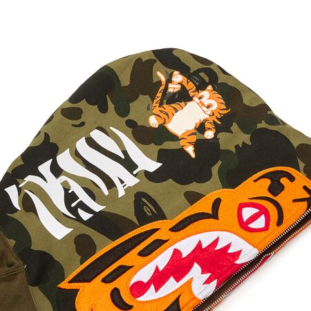 Bape BAPE Shark / Tiger Red Camo backpack