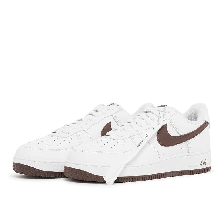 logo wipe pay NIKE Air Force 1 Low "White Chocolate" (Since 1982) | DM0576-100 |  white/chocolate-metallic gold at solebox | MBCY