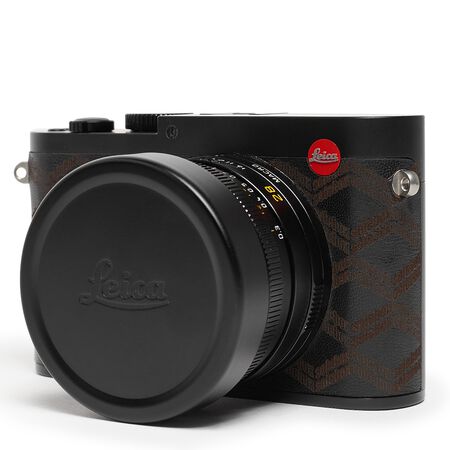 solebox x Leica Q | only via request by E-Mail