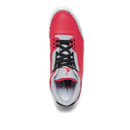 Air Jordan 3 Retro SE "Red Cement"
